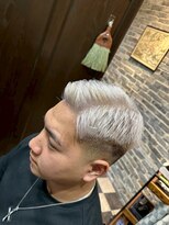 ミリオンバックス 御徒町店(Million Backs)&nbsp;御徒町/刈り上げセンターパート/波巻きツイストスパイラル