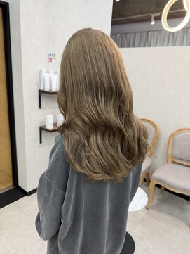 スイ(sui) ベージュカラー