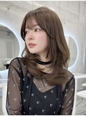ミディアムレイヤー☆顔まわりカット☆オリーブベージュ