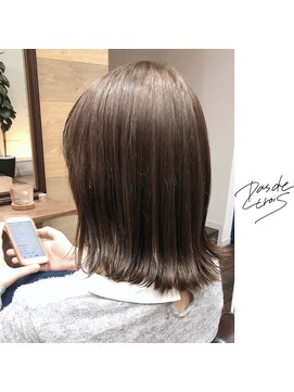 パドトロワ(Pas de trois) 新潟×春アッシュ×外ハネボブ×赤味なし