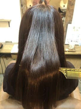 クオリア(QUALIA) 20代30代40代50代  ツヤ髪 髪質改善トリートメント  柏