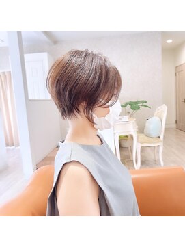 ヘアーズ ブランカ(hair s Branca) 大人可愛いくびれショート☆Branca. 中谷 紘季