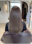 艶感ストレート/グレージュカラー/20.30.40.50代