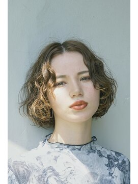 ルク(RUKU) ボブグレーベージュレイヤーロング前髪パーマアッシュブラック