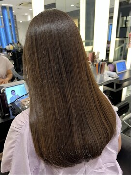 エアー 銀座タワー(AIR) ツヤ髪スタイル/くすみカラー/美髪/レイヤーカット【榛葉】