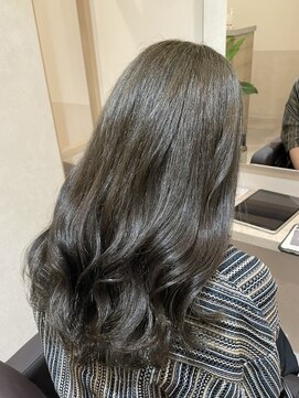 アヤナバイアヤラ 西船橋店(ayana by ayala) 【今井由奈】オリーブカラー×ロング