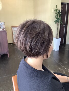 ワラティク(WARATI C) 白髪ぼかしカラー！モノトーン系の色