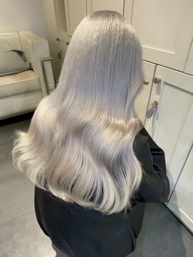 ベレーザ 渋谷(BELEZA) 11580ホワイブロンド韓国風巻きワンホンヘアホワイトアッシュ