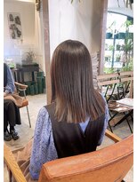 ヘケム(hekm)&nbsp;切りっぱなしセミロング