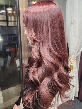 ラシック(Rachic)の写真/エクステとカラーが同時にできる《Rachic》♪エクステに合わせての韓国風カラーなどどんなカラーもお任せ☆