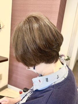 ニア(NiA) ショートボブ