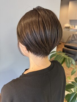 フープ 川越(hoop) 刈り上げるか刈り上げないかのショートボブ