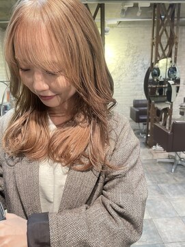 スノッブエンバンプ(snob enVAmp) ロング　ミルクティーベージュ