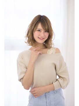 クルール バイ マーブル(COULEUR by Marble) 伸ばしかけ 無造作カール ふわミディ