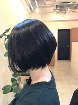 ミケイ(mikei) グラデーションボブ×弱酸性ライトストレート