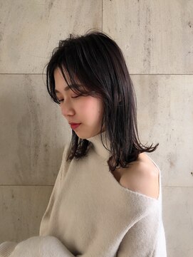 ネイヴィル(navile) ウザバング×ミディアムヘア