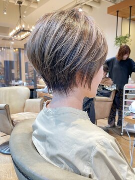 バンプ ギンザ(BUMP GINZA) 30代40代×ハイライト×絶壁解消ショート【安野】