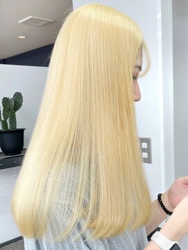 ウィコ 新宿(WICO) 抜きっぱなしブロンド［新宿駅/大人ガーリー/ダブルカラー]