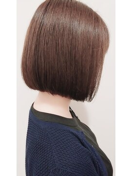 ビューティーマーケット アングゥ イオンモール名取(BEAUTY MARKET ungu) 前下りボブ