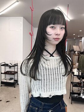 カルテ(QUARTE) ロングレイヤーにワイドバング