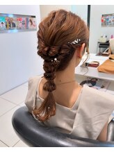 アンジュールガーデン(UNJOUR GARDEN) お呼ばれヘアアレンジ