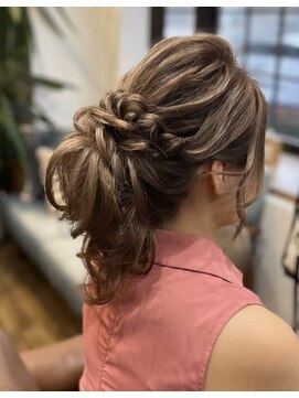 ヘアサロン ライフ(Hair Salon LIFE) お誕生日ヘアセット♪