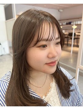 リルバイスニップ(Ril by snip) ☆★小顔前髪ワンカールレイヤーカット黒髪ネビージュボブルフ