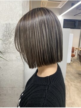 ピスタ(PiSTA) 黒髪カタログ/クラゲヘアー/オリーブグレー/千葉駅