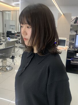 ザザ ZA/ZA 茗荷谷 小顔×似合わせ くびれミディアムで叶う大人の垢抜けヘア