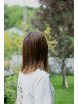 髪と生活美容室 大分本店 伸ばし中も扱いやすいストレート