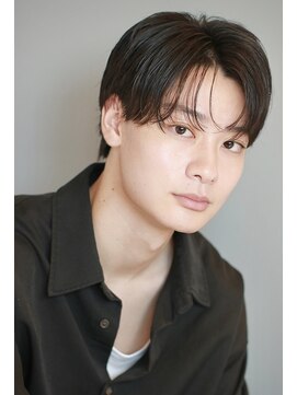 アドール(ADOR) シースルーセンターパート×韓国ニュアンスパーマ