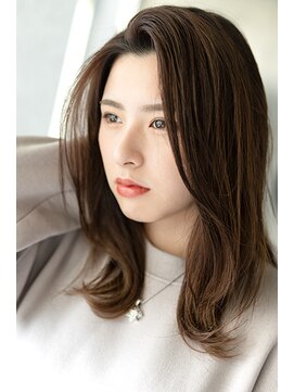 ホロン 池袋(HOLON) 顔まわりレイヤーで大人女子/池袋/池袋駅