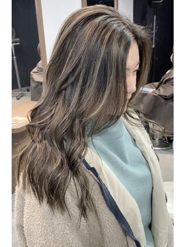 ノラ ウメダ(NORA UMEDA) 【NORA UMEDA 高木】3Dコントラストハイライトカラーグレージュ