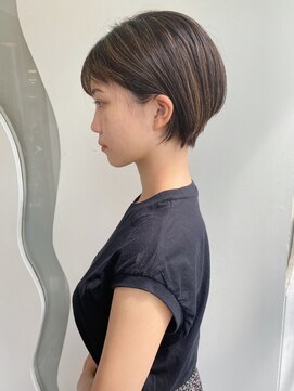 モリオ フロム ロンドン 大宮2号店(morio from London) 【なかじま ひびき】グレージュハイライト×ショートボブ