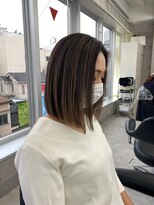 イキ 表参道(iki omotesando)&nbsp;モード/無造作ウェーブ/大人ガーリー[表参道駅]