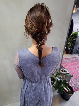 リンダイーロ(Linda Hiro) 【札幌円山　ヘアセット/編み下ろし/結婚式/ヘアアレンジ】