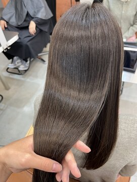 セム(sem) 髪質改善ストレート×グレージュ