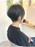 シルエット抜群のショートボブ♪