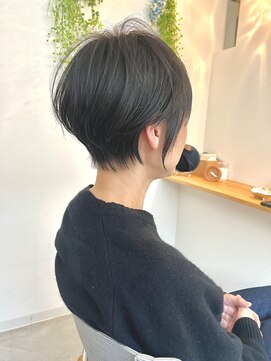 ベコホーム(BE CO HOME) シルエット抜群のショートボブ♪