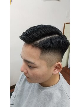 ヘアーサロン くらなみ フェードスタイル