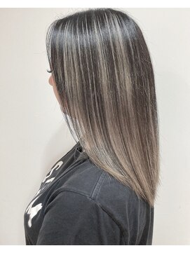 ルーシー(LUCY) ブラック×グレージュアンブレラカラー