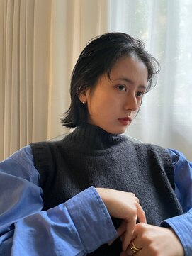 エイチ 天神橋(H) ベリーショート切りっぱなしボブヘアカラーアッシュグレー前髪