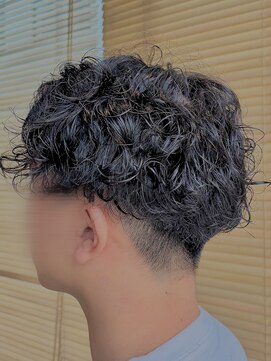 オーガニック リブ 川越(organic+live) 20代30代◎秋の縦落ちスパイラルパーマ刈り上げマッシュ