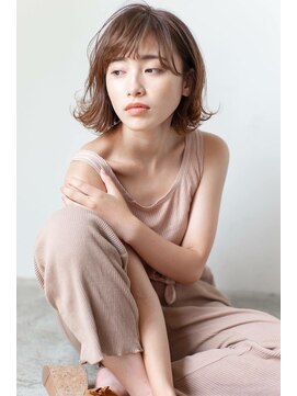 フェリア 梅田(FERIA) 【梅田　茶屋町】ベージュ　こなれミディ　似合わせカット