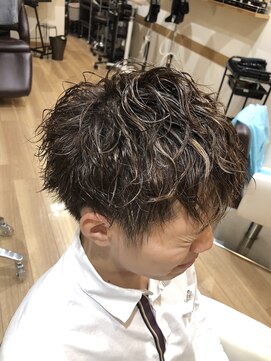 ラファンス 栗林店(LaFENCE) ハイライト×スパイラルパーマ