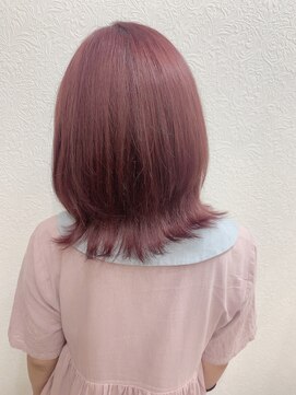 ミルクティー(Milk TEA) くびれレイヤー×ピンクヘアで韓国モード!?♪