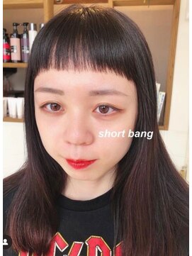リベルテ(libert'e) ショートバングロングヘアー