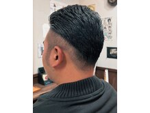 バーバー アミティ プール オム(BAR BER amity POUR HOMME)