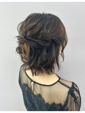 プルクラ ロッポンギ(Pulchra ROPPONGI) ハーフアップ/お団子ハーフ