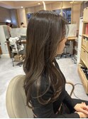 透明感グレージュカラー